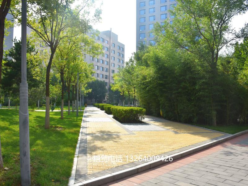 华腾世纪总部公园外立面