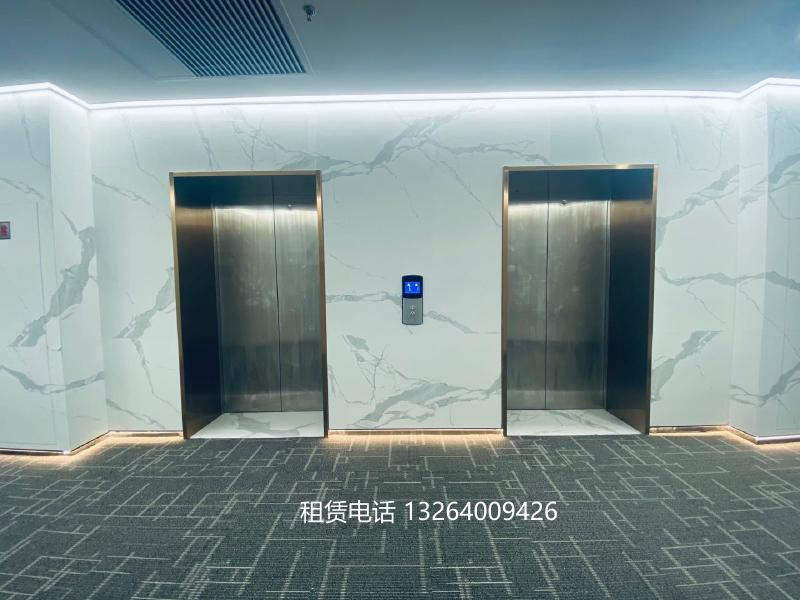 宝钢大厦电梯