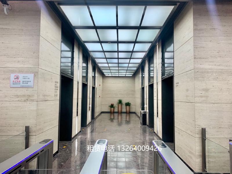 金唐中心电梯厅