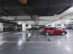 复星国际停车场